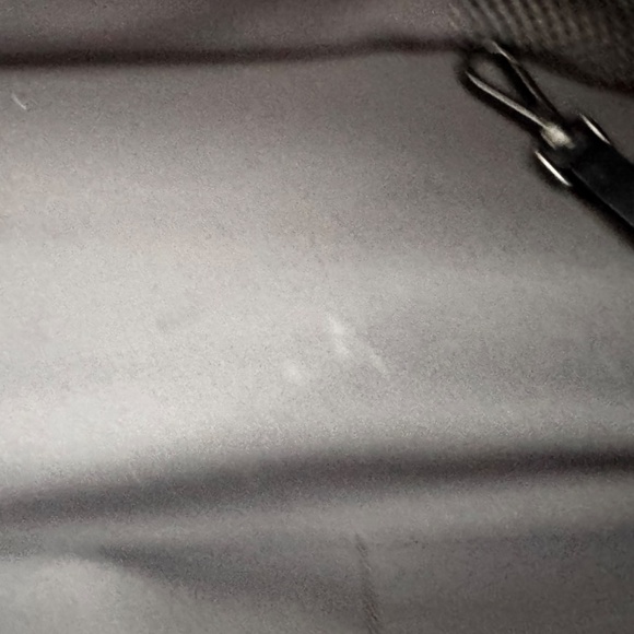 The Away Everywhere Bag in Navy Blue - Picture 5 of 11